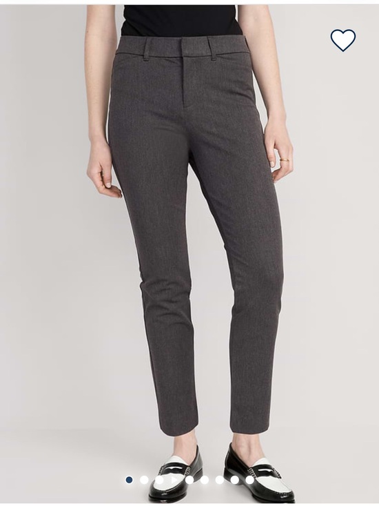 Old Navy Pants - Old Navy pixie ankle pants